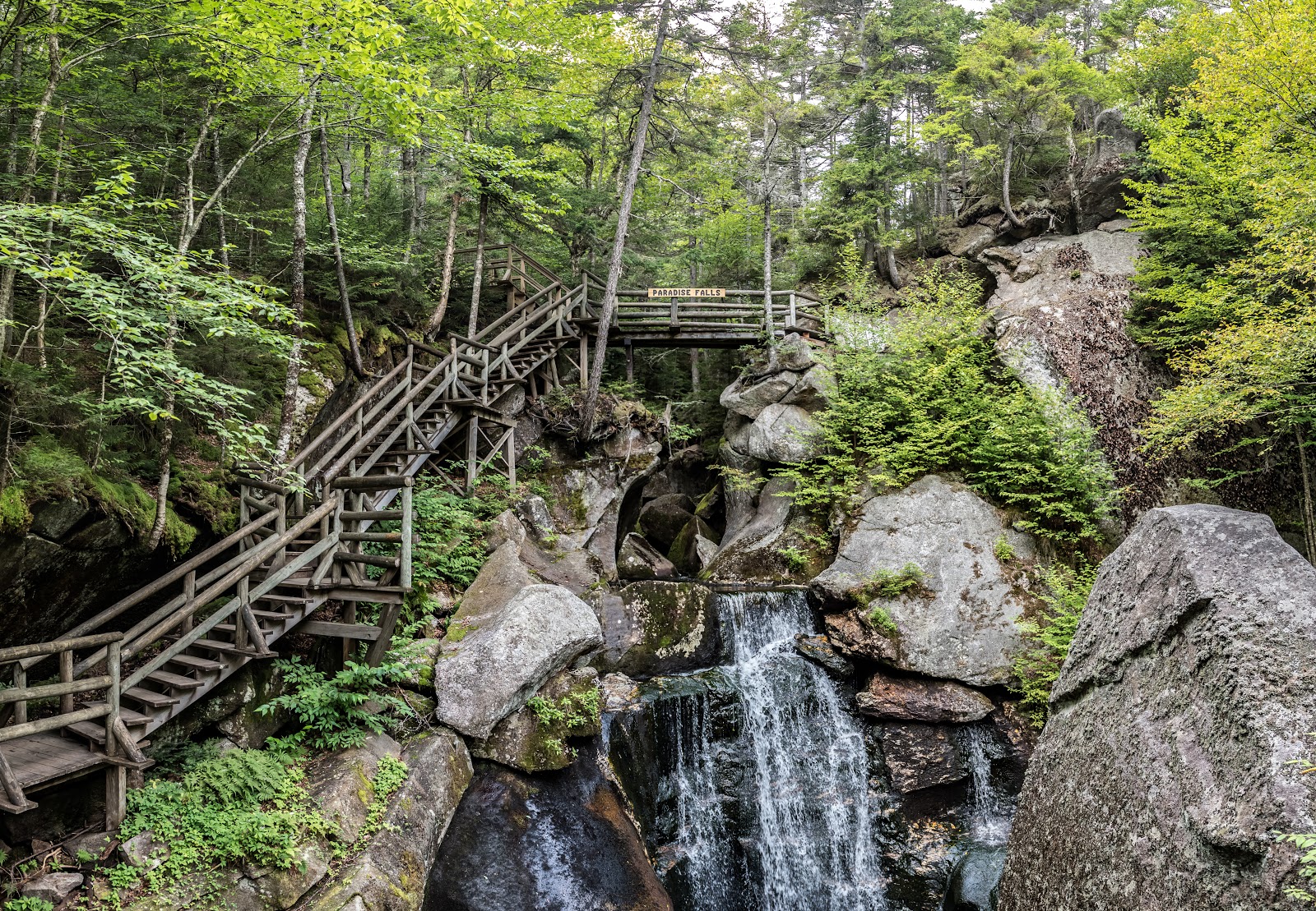 Lost River Gorge & Boulder Caves - Go Wandering