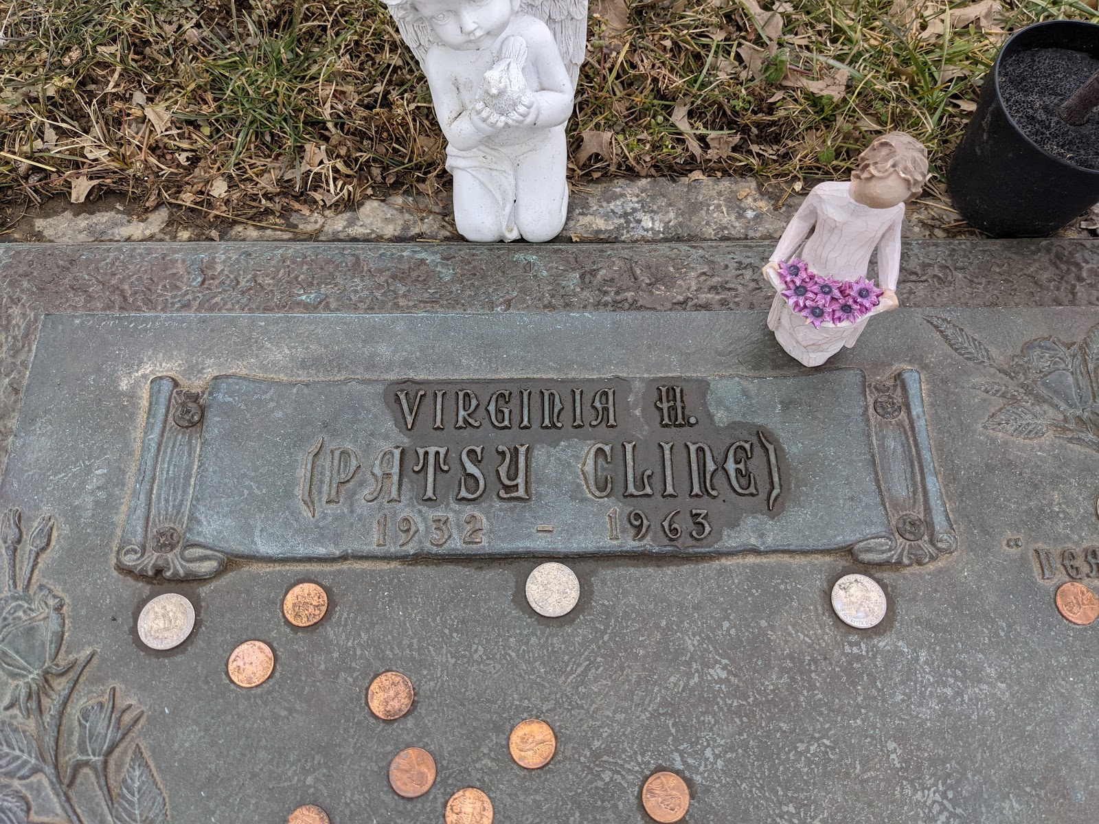 Patsy Cline Grave Site - Go Wandering