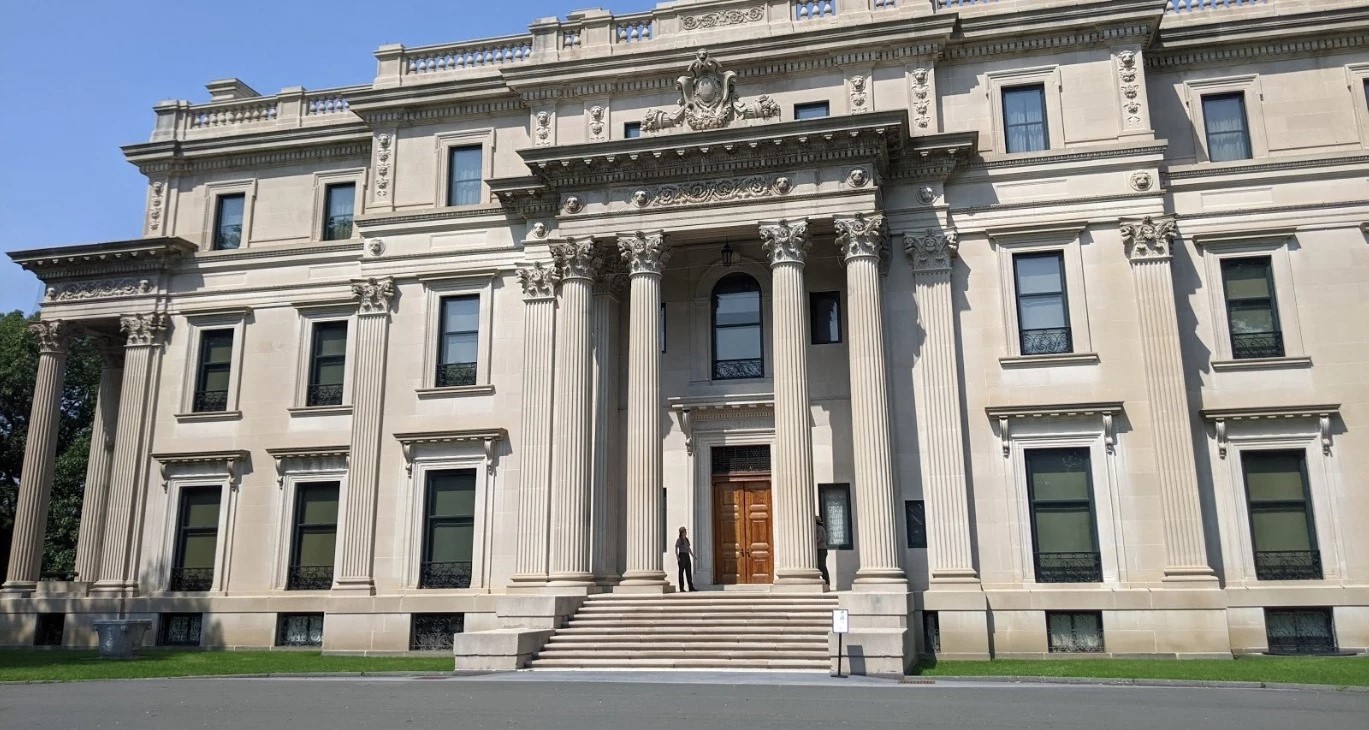 Vanderbilt Mansion National Historic Site - Go Wandering