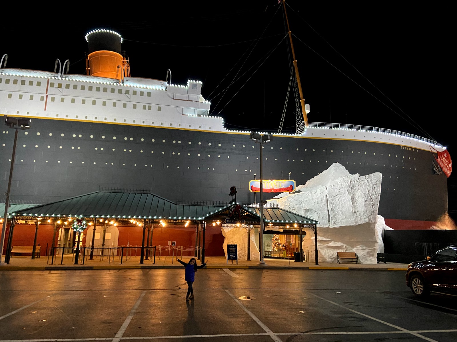 titanic tour vegas