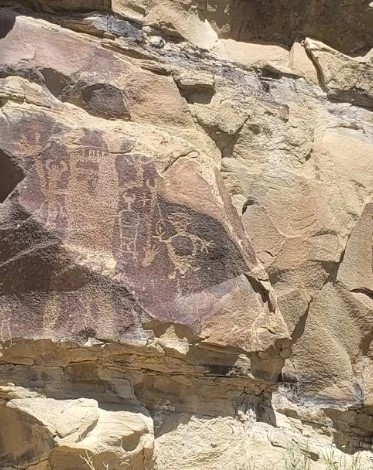 Legend Rock State Petroglyph Site - Go Wandering