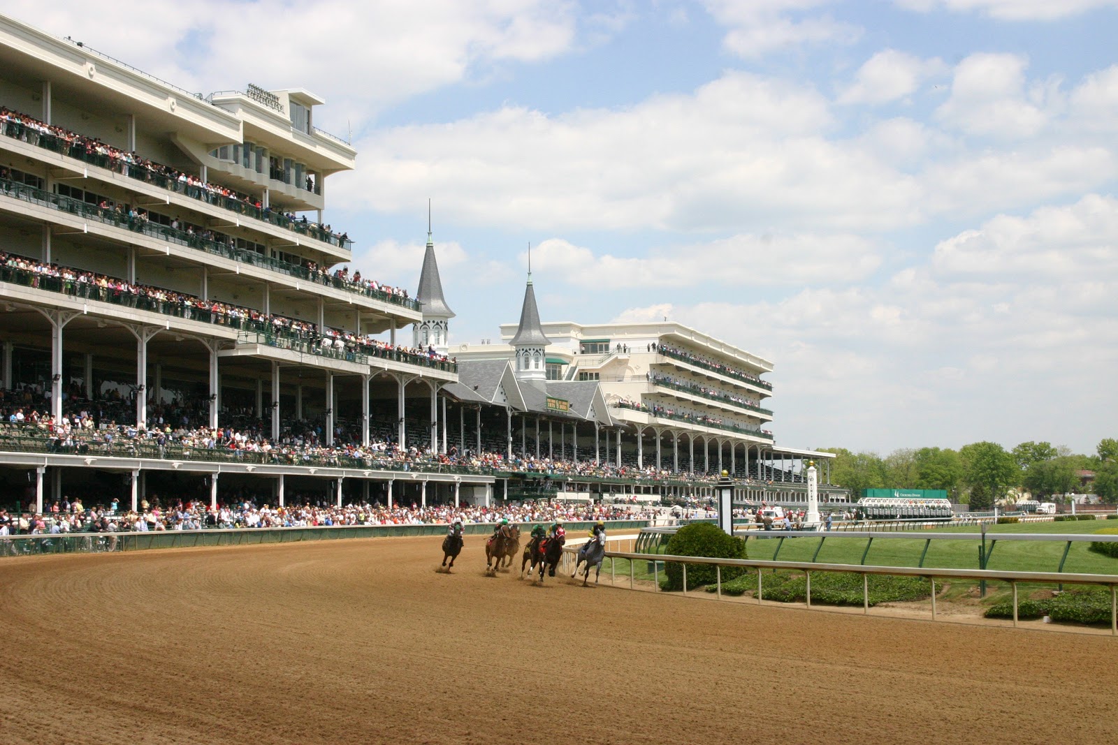 churchill downs ultimate tour