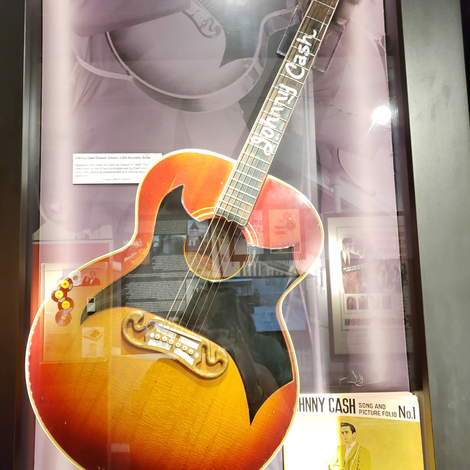 johnny cash gibson j 200