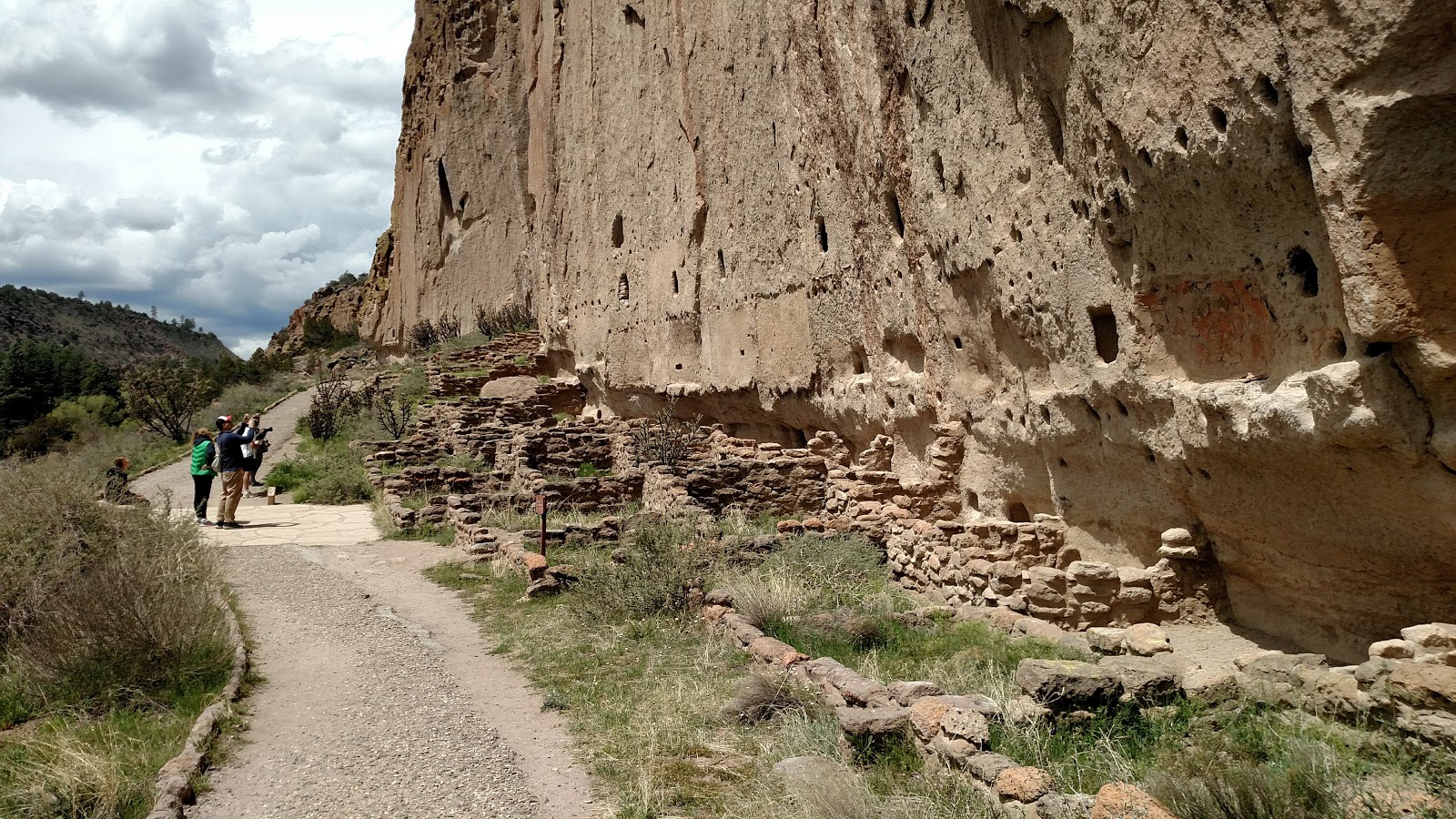 bandelier-national-monument-go-wandering