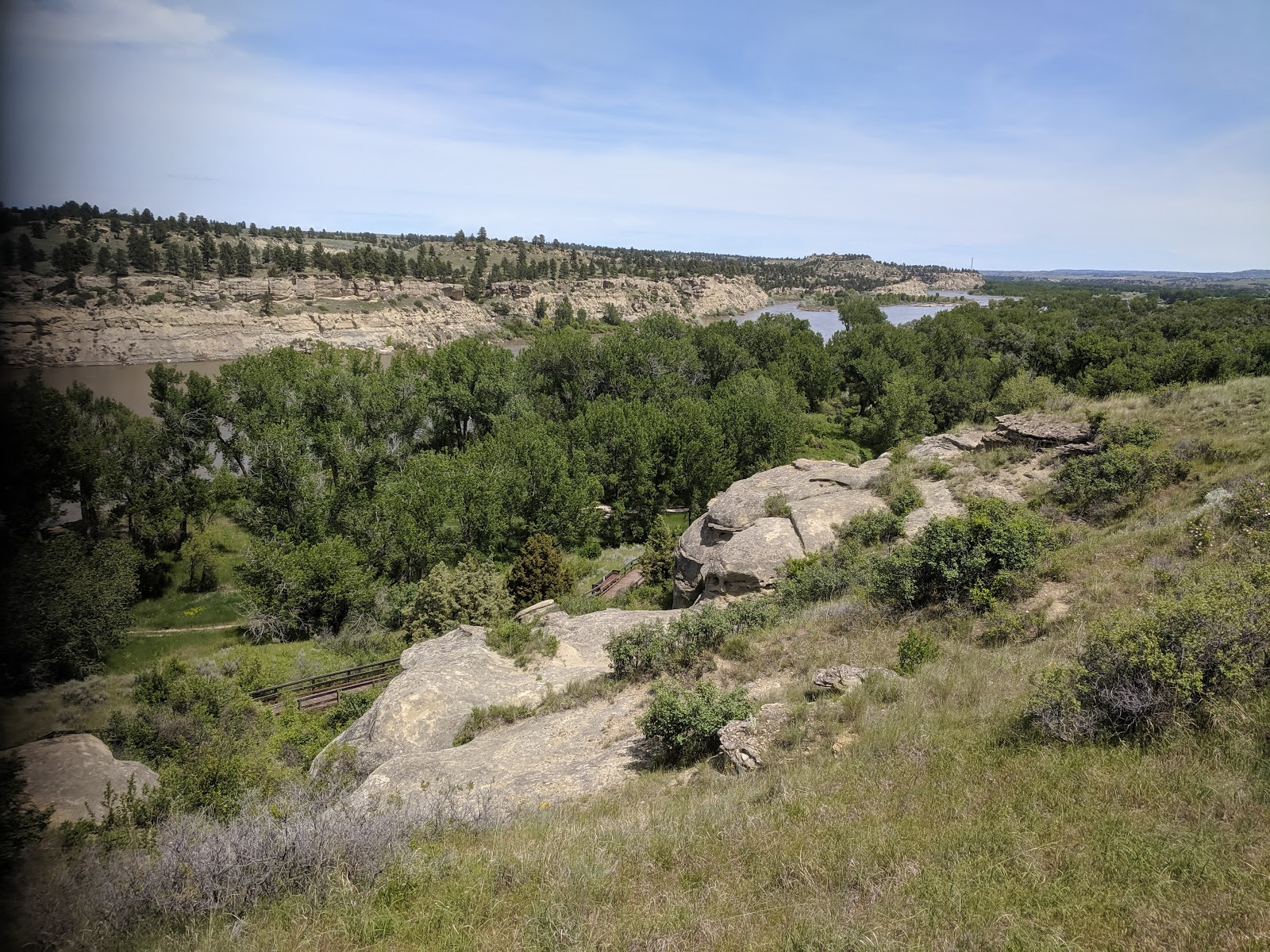 Pompeys Pillar Monument - Go Wandering