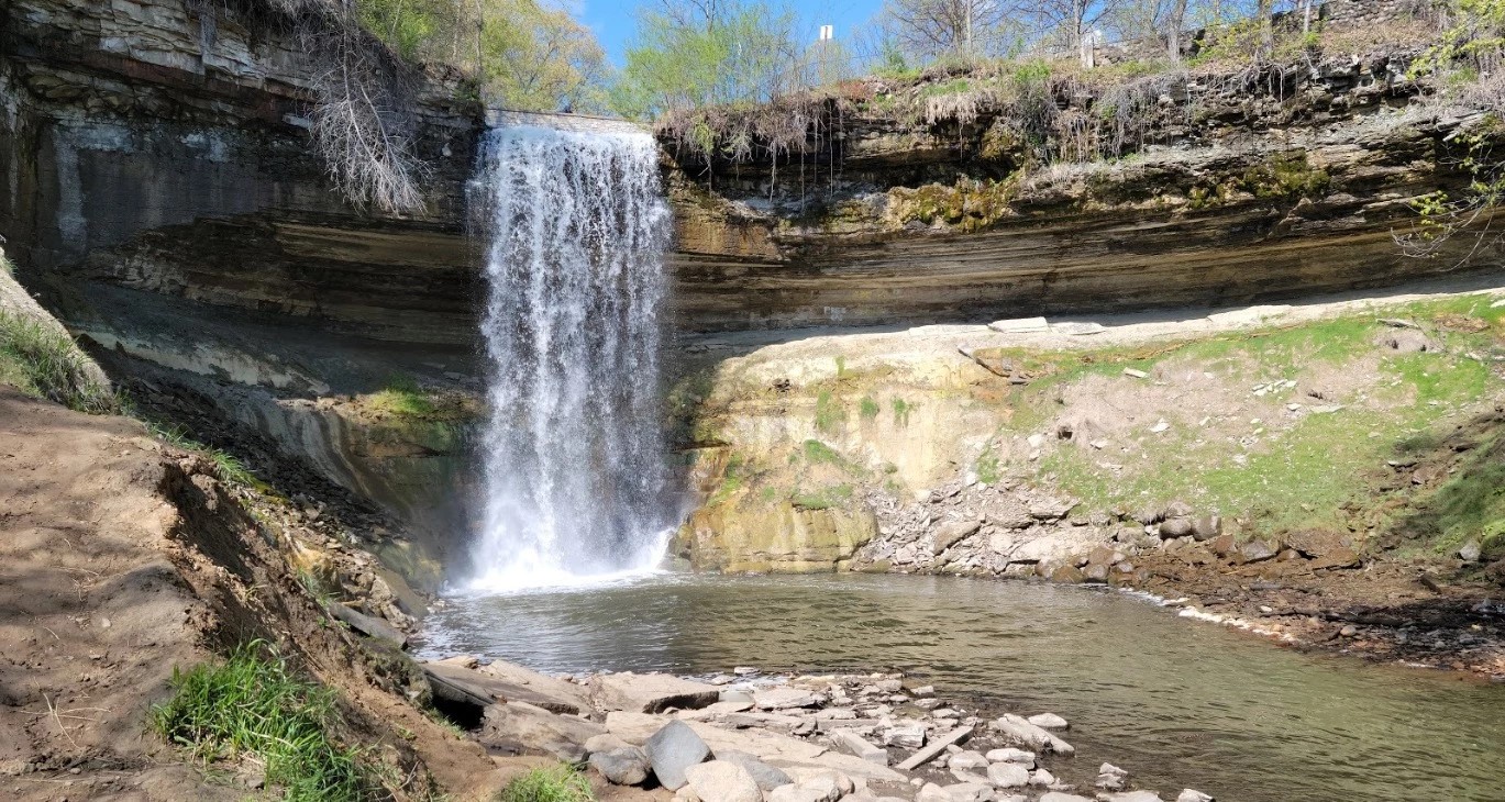 Minnehaha Falls - Go Wandering