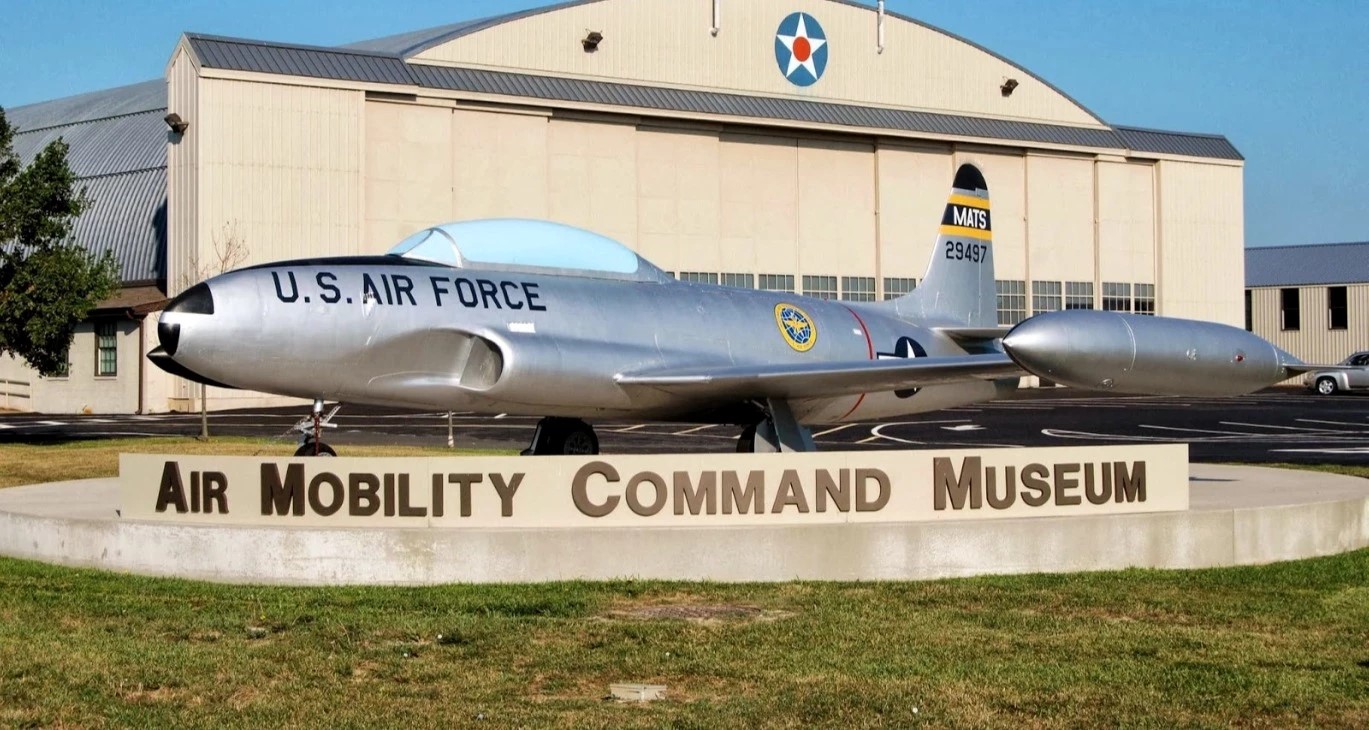 Air Mobility Command Museum - Go Wandering