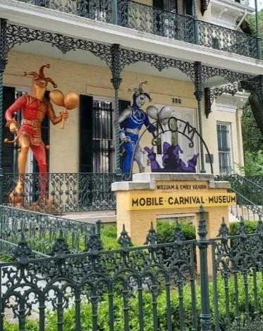 Mobile Carnival Museum - Go Wandering